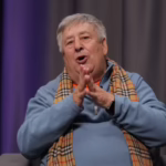 Микола Луценко розповідає про свою пенсію під час інтерв'ю