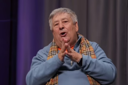 Микола Луценко розповідає про свою пенсію під час інтерв'ю