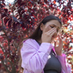 Перехресна алергія навесні: які продукти виключити при поллінозі