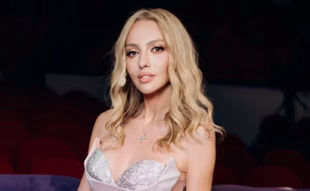 Оля Полякова