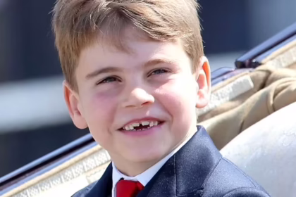 Принц Луї святкує 8 років нове офіційне фото від палацу