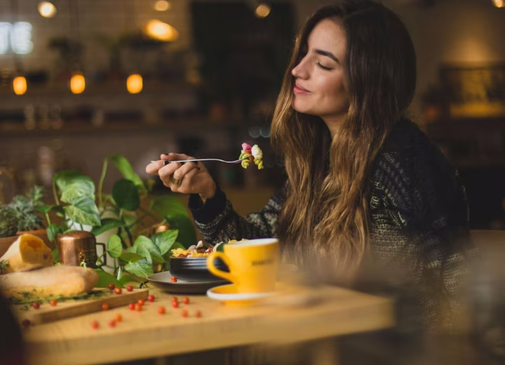 Важливі нутрієнти для жінок після 40 років для здоров'я та енергії