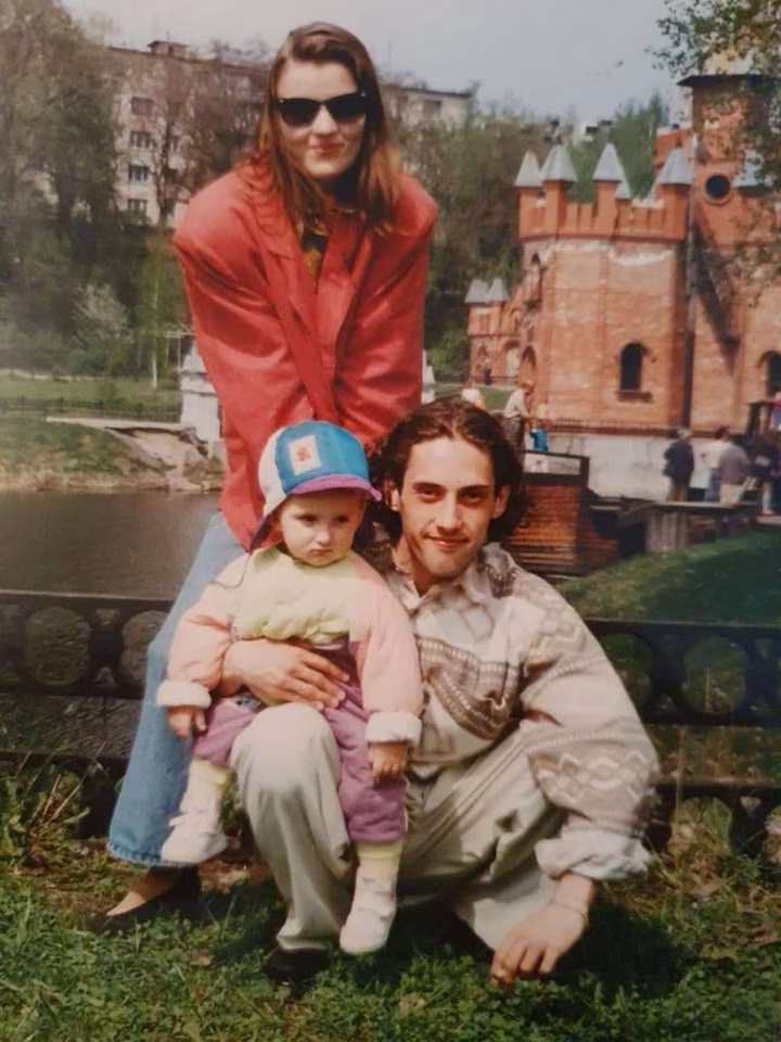 Дитинство Пилипа Коляденка в творчій родині