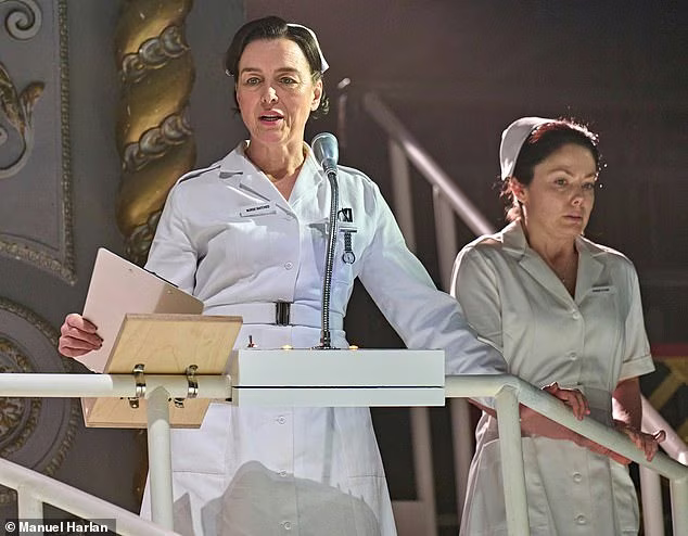 Aaron Pierre та Arthur Boan в One Flew Over The Cuckoo's Nest