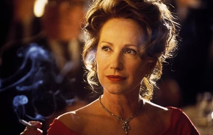 Наталі Бай в фільмі Піймай мене якщо зможеш