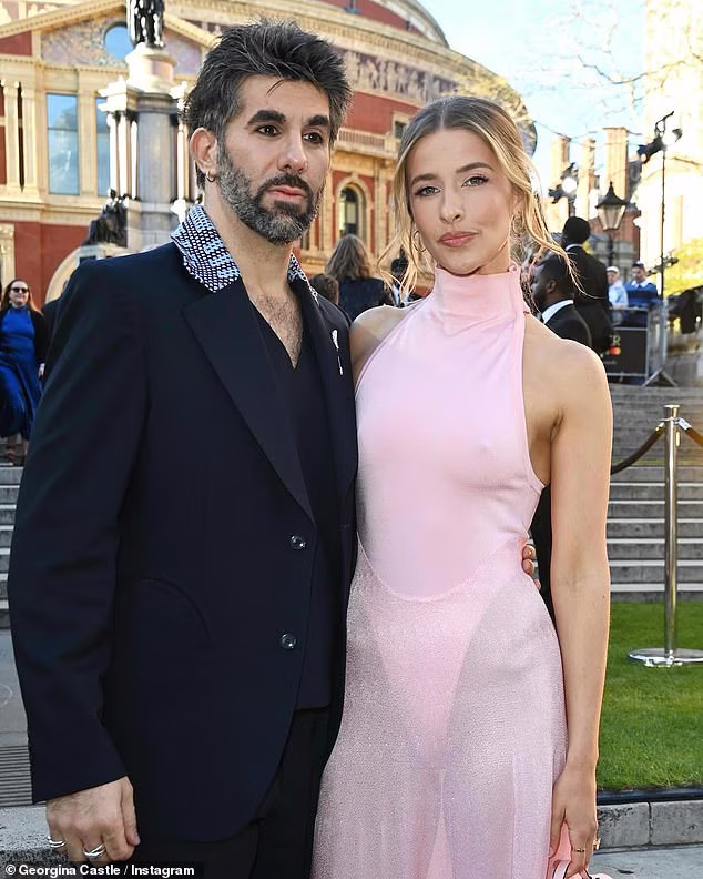 Georgina Castle весілля з Simon Lipkin