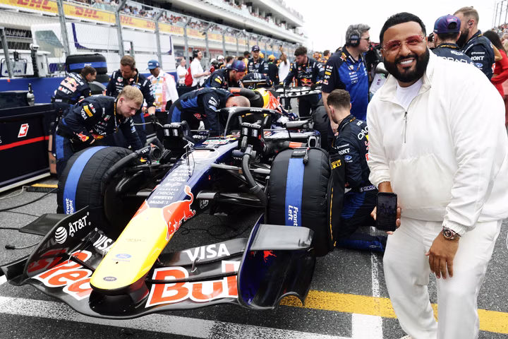 DJ Khaled у супроводі охорони на Формулі-1 у Маямі
