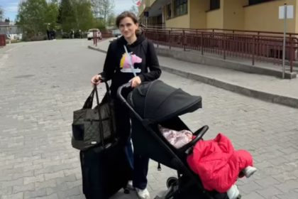Блогерка Даша Євтух з донькою Фемідою виїхала з України через стрес