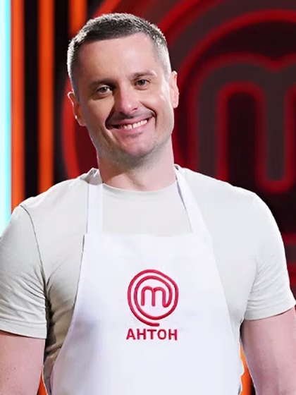 Антон Бондар